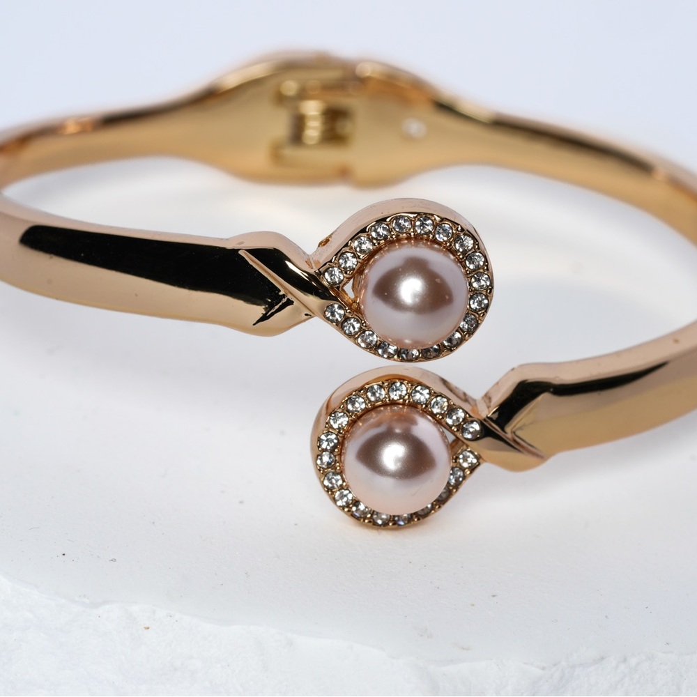 Gold-Tone Pink‎ Imitation Pearl Bypass Hinge Bracelet A14